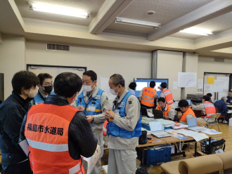 日本水道協会当方区地方支部内応援都市との打ち合わせの様子