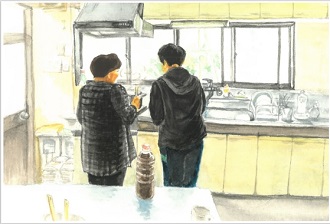 明るい日差しが差し込むキッチンで、二人が並んで料理や洗い物などの家事をしている後ろ姿を描いた絵画作品
