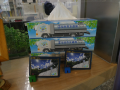 給水車デザインのティッシュボックス